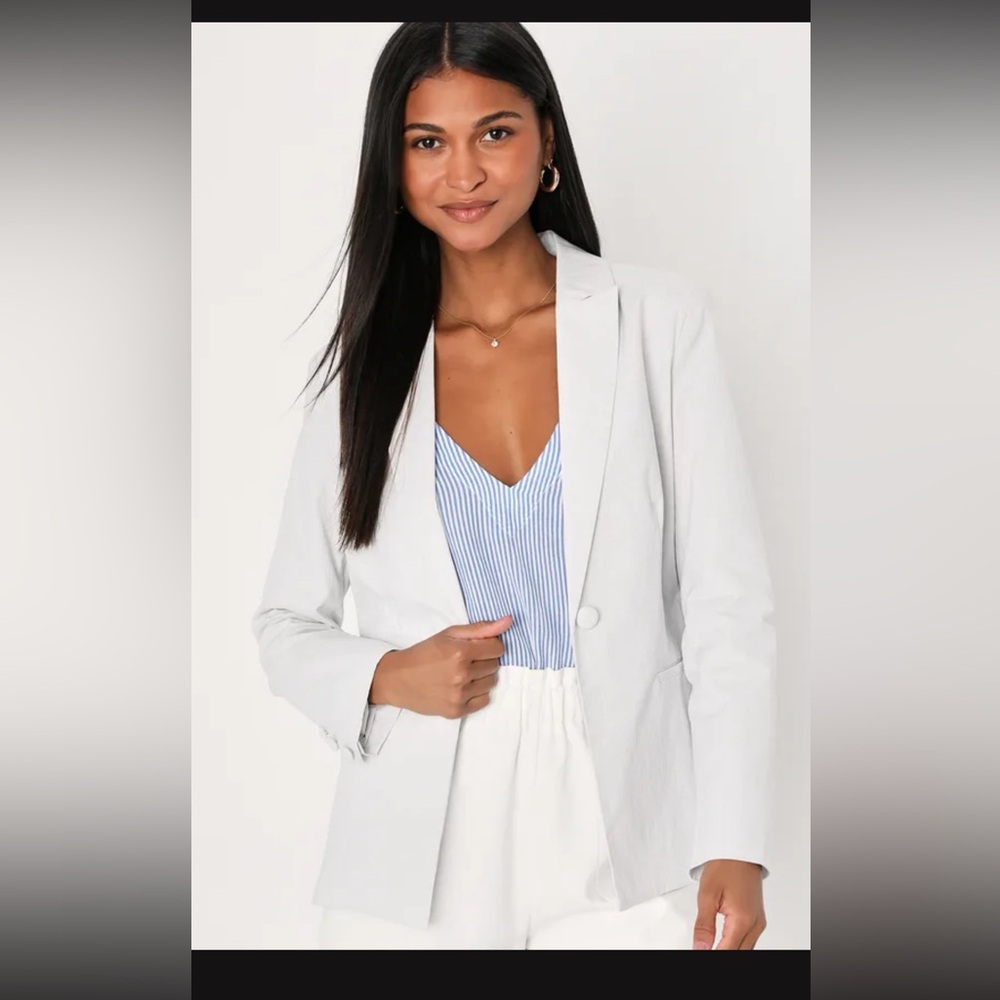 NWT Lulus Professionally Poised Light Grey Blazer